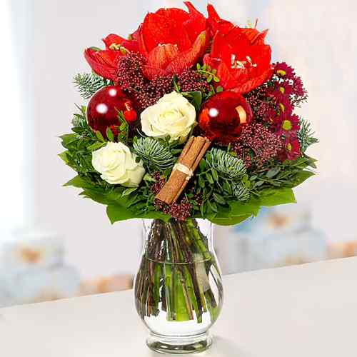 Beautiful Christmas Bouquet-Send Christmas Flowers to Remscheid