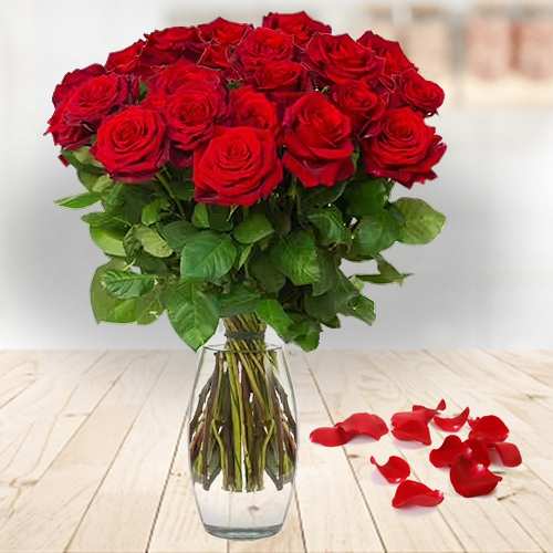 - Valentine's Day Red Rose Bouquets Delivery