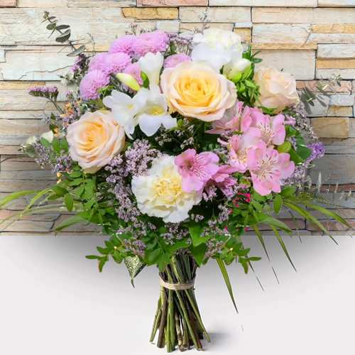 - Affordable Valentine’s Day Bouquet Delivery