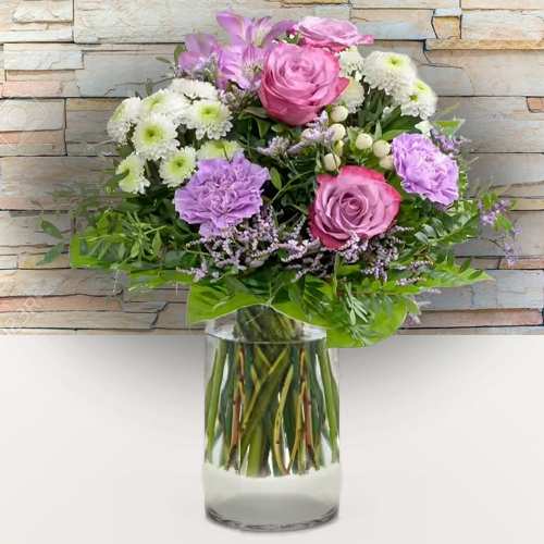 - Romantic Flower Bouquets For Valentine’s Day