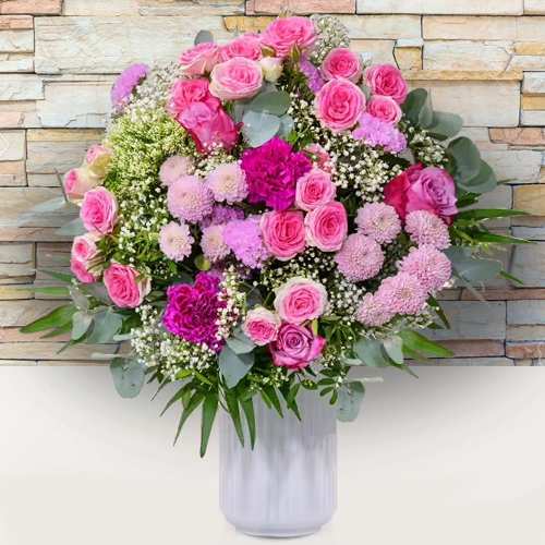 - Send Romantic Flower Bouquets For Wife