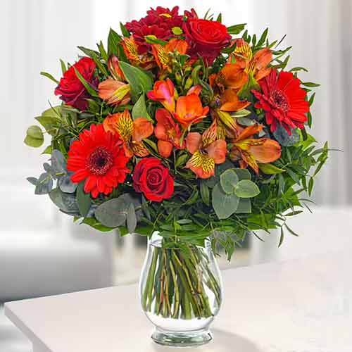 - Romantic Red Flower Bouquet Online