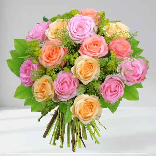 - Valentine’s Day Pastel Roses Bouquet For Wife