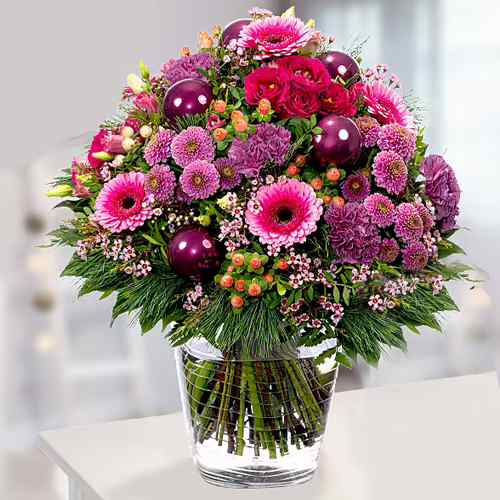 - Celebrate The Season With Christmas Flowers