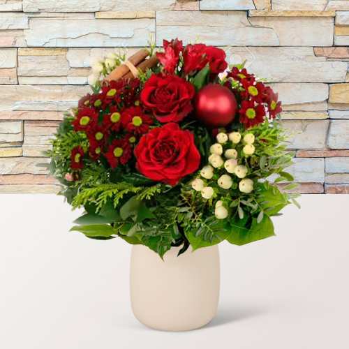 - Beautiful Winter Flower Bouquets For Christmas