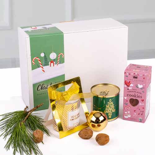 - Holiday Gift Box For Daughter