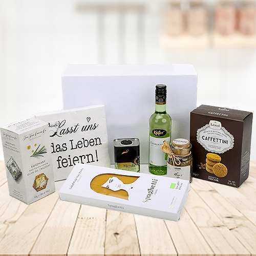 - Festive Gift Hamper For Parents