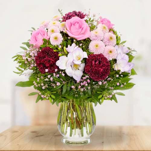 - Women's Day Flower Bouquets Delivery